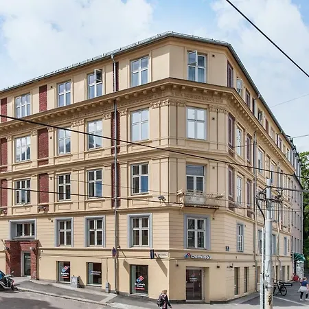Lotel Royal Park Apartment *