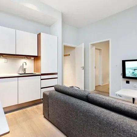 Lotel Royal Park Apartment *